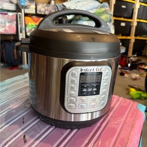 Instant Pot Multi-Use Pressure Cooker - Black & Stainless Steel
